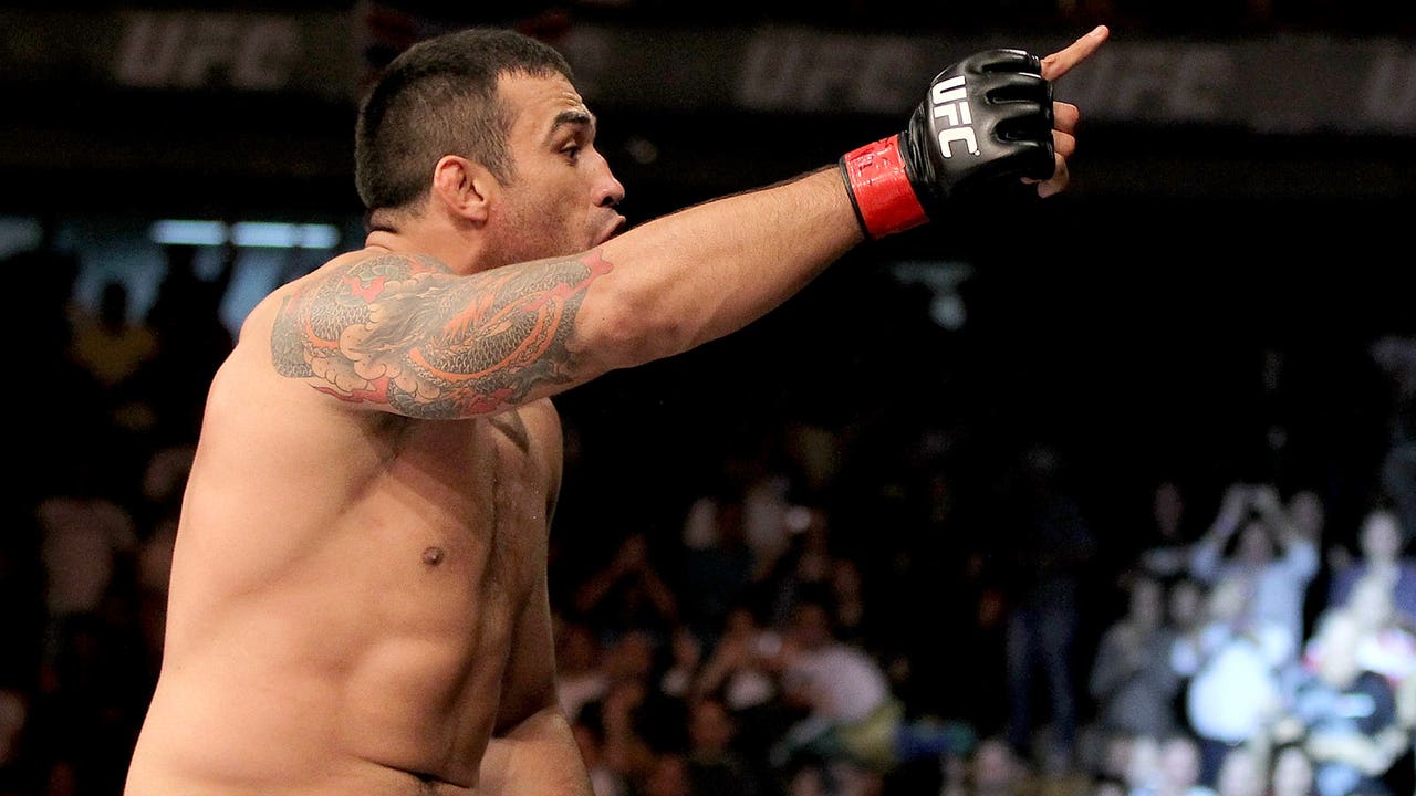 Fight Blog Recap: Fabricio Werdum TKO's Mark Hunt to claim interim heavyweight title